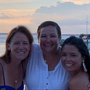 Meet your Posher, Christine